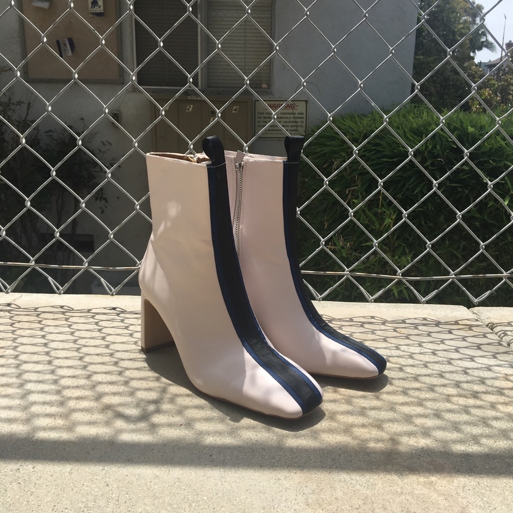 Cream leather mod 🌟 boots w racing stripe 💥